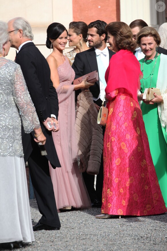 Le prince Carl Philip de Suède, Sofia Hellqvist, la reine Sonja de Norvège, la reine Silvia de Suède - Mariage de Gustaf Magnuson (fils de la soeur du roi Carl XVI Gustaf de Suède) et Vicky Andren au château d'Ulriksdals à Stockholm, le 31 août 2013.