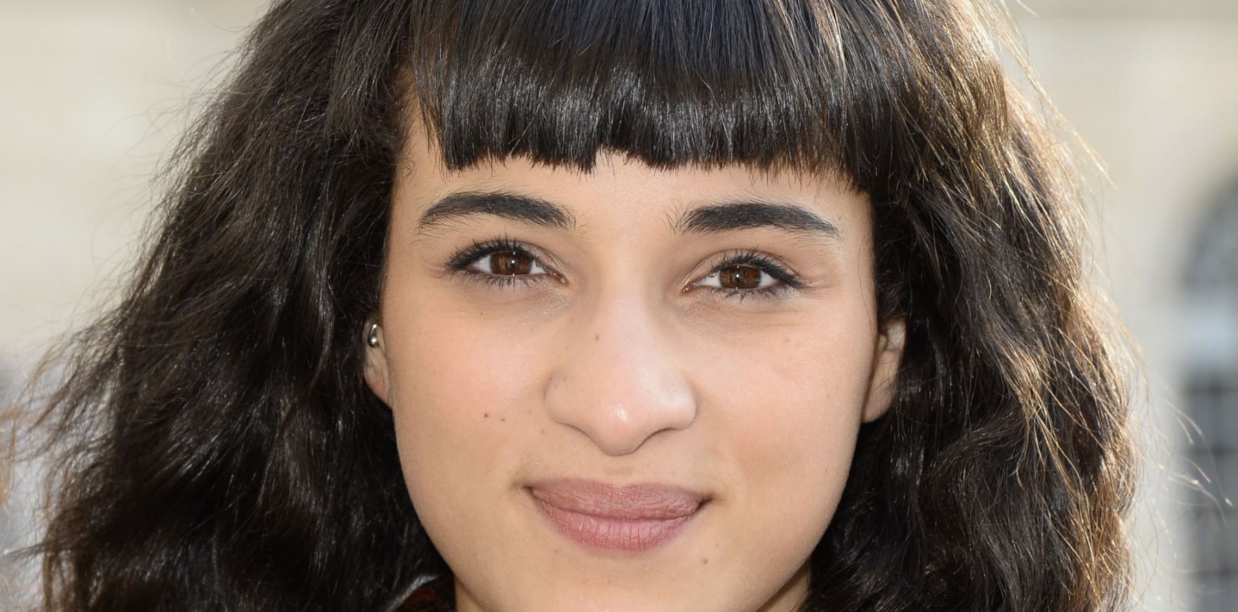 Quelle Sont Les Origines De Camélia Jordana Camélia Jordana, heureuse et épanouie : ''J'ai un amoureux'' - Purepeople