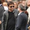 Patrick Bruel avec le mari de Valérie Benguigui, Eric Wapler, à la sortie des obsèques de Valérie Benguigui au cimetière du Montparnasse à Paris, le 6 septembre 2013.