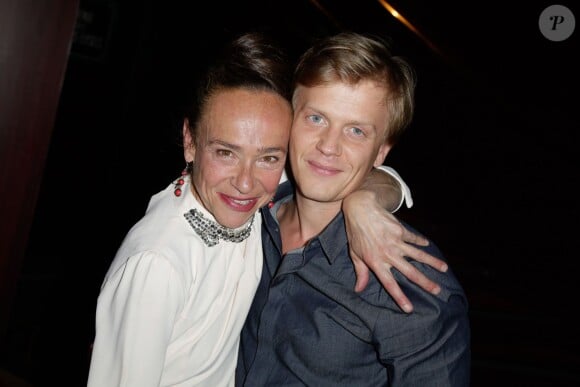 Dominique Frot et Alex Lutz au cinéma Gaumont Marignan pour la présentation de la 3e saison de SODA, à Paris, le 6 septembre 2013.
