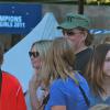 Exclusif - Ava Sambora joue la pom-pom girl pour son équipe de football américain devant ses parents divorcés, Heather Locklear et Richie Sambora. Los Angeles le 12 septembre 2013.
