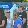 Exclusif - Heather Locklear et Richie Sambora viennent soutenir leur fille Ava Sambora, pom-pom girl pour l'équipe de foot de son école, à Los Angeles. Le 12 septembre 2013. -