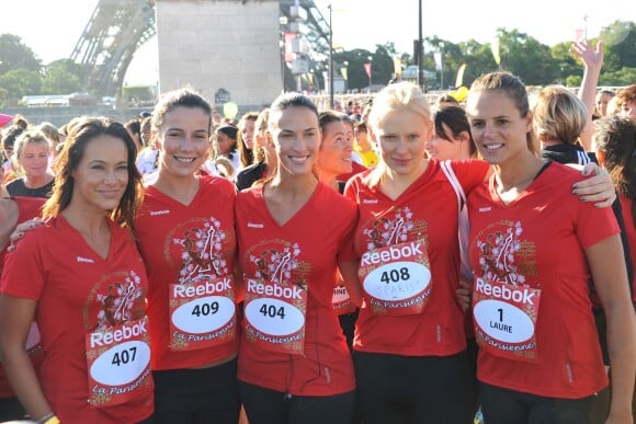 Karine Lima, Zoé Félix, Linda Hardy, Anna Sherbinina et Laure Manaudou lors de la course La Parisienne qui se déroulait à Paris le 15 septembre 2013
