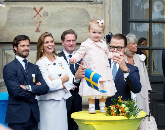 La princesse Estelle de Suède, petite vedette de la famille royale, n'a rien manqué des festivités organisées au palais royal à Stockholm le 15 septembre 2013 pour le jubilé des 40 ans de règne du roi Carl XVI Gustaf de Suède.