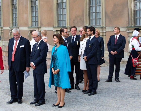 La famille royale au palais royal à Stockholm le 15 septembre 2013 pour le jubilé des 40 ans de règne du roi Carl XVI Gustaf de Suède.