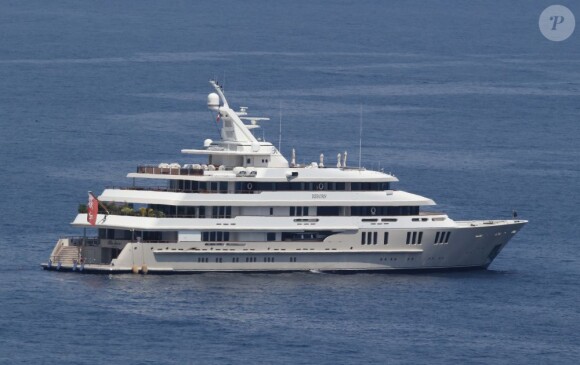Le yacht de Bernard Tapie, baptisé le "Reborn", à Villefranche-sur-mer le 4 juillet 2013.