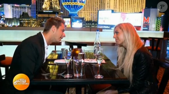 Vincent demande Hillary en mariage dans Les Ch'tis à Las Vegas sur W9