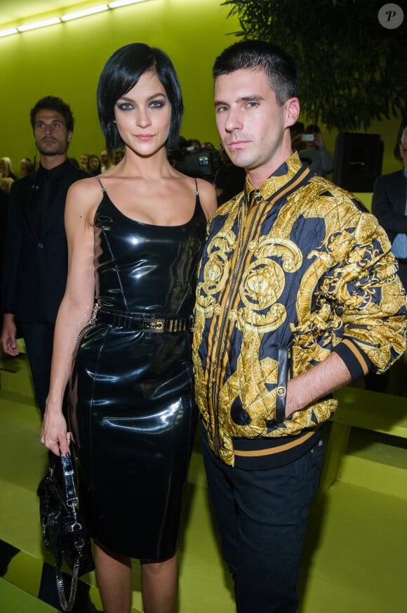 Leigh Lezark et Geordon Nicol du collectif The Misshapes au défilé Versace printemps-été 2014 à Milan, le 20 septembre 2013.