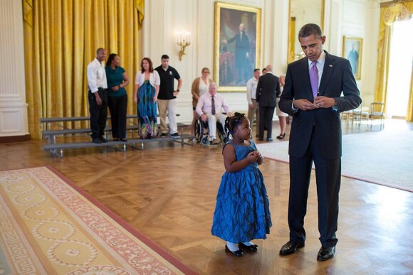 Barack Obama écrit un mot d'excuse à la petite Alanah Poullard pour avoir rater l'école le jeudi 19 septembre 2013 alors qu'elle assistait à une cérémonie donnée en l'honneur des soldats blessés à la Maison Blanche