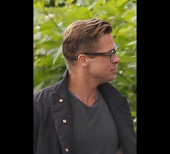 Exclusif - Brad Pitt avec sa nouvelle coupe de cheveux sur le tournage de son dernier film "Fury" à Londres, le 14 septembre 2013.
