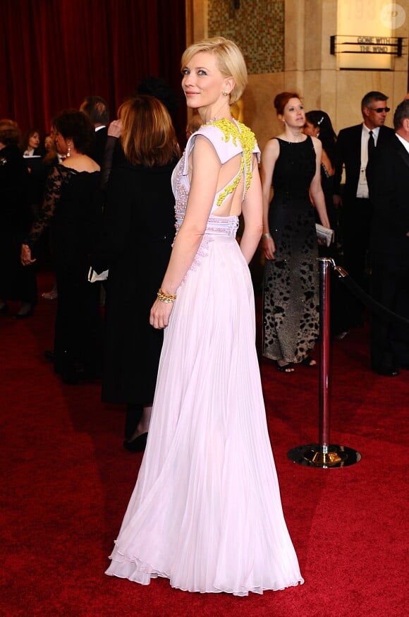 Cate Blanchett lors de la cérémonie des Oscars le 27 février 2011