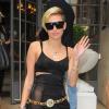 Miley Cyrus sort de son hôtel à Londres. Le 11 septembre
