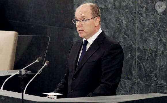 Le prince Albert II de Monaco s'exprimant à la tribune de l'ONU à New York le 24 septembre 2013 lors de la 68e Assemblée générale de l'institution.