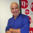 Le chanteur Michel Fugain, invité de Bernard Montiel sur MFM radio, le 28 septembre 2013.
