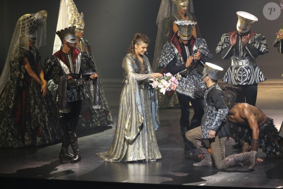 Exclu - Caroline Costa - Premier jour du spectacle musical "Robin des Bois, Ne renoncez jamais" au Palais des Congrès à Paris, le 26 Septembre 2013.