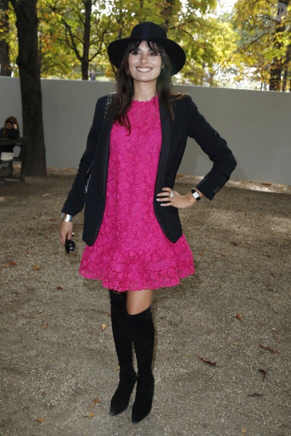Gabriella Wright au défilé de mode "Valentino", collection prêt-à-porter printemps-été 2014, au jardin des Tuileries à Paris. Le 1er octobre 2013.