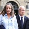 L'ex-kiné des stars Pierre Pallardy (72 ans) et sa femme Florence Pallardy, en compagnie de leur avocat Hervé Temime, arrivent aux assises de Paris où debute son procès pour viols et agressions sexuelles sur plusieurs anciennes patientes le 3 octobre 2013.