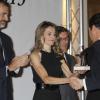 Letizia secondait son époux Felipe d'Espagne pour la remise des prix LIBER 2013 le 3 octobre 2013 à Madrid en marge du Salon international du livre qui s'y tenait.