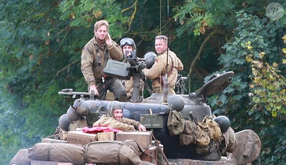Brad Pitt sur le tournage de 'Fury' dans le Oxfordshire, le 4 octobre 2013.