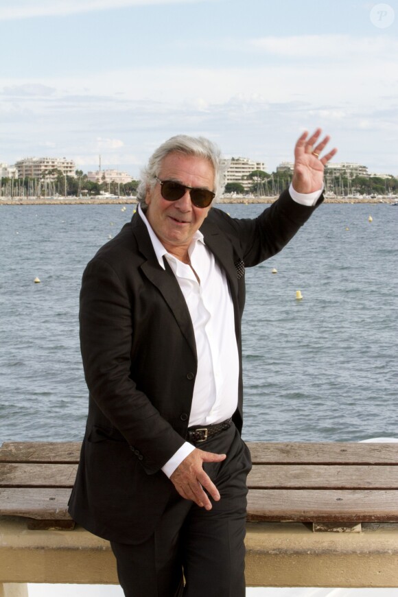 Pierre Arditi présente "Le Sang de la Vigne" au MIPCOM au Palais des Festivals à Cannes le 7 octobre 2013.