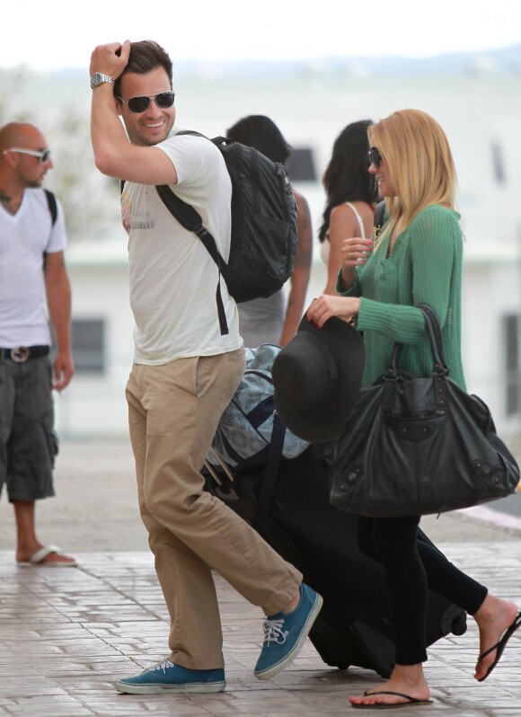 Exclusif - Lauren Conrad et William Tell à l'aéroport de Cabo San Lucas après leurs premières vacances en amoureux, le 15 juillet 2012. 