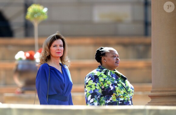 Nompumelelo Zuma (femme du président sud-africain Jacob Zuma) et Valérie Trierweiler à Pretoria, le 14 octobre 2013.