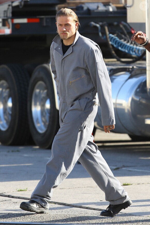 Charlie Hunnam à Los Angeles, le 25 septembre 2013.