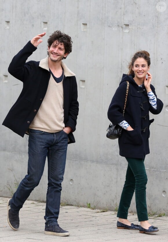 Clément Sibony et Mélanie Bernier revisitant La Sorties des usines Lumière dans le cadre du Festival Lumière à Lyon le 19 octobre 2013