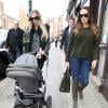Tamara Ecclestone et sa soeur Petra accompagnées de la petite Lavinia, fille de Petra, à Londres, après un déjeuner famille le 18 octobre 2013
