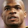 Le fils d'Adrian Peterson, star de la NFL, a été battu à mort, jeudi 10 octobre 2013, par le compagnon de sa mère.