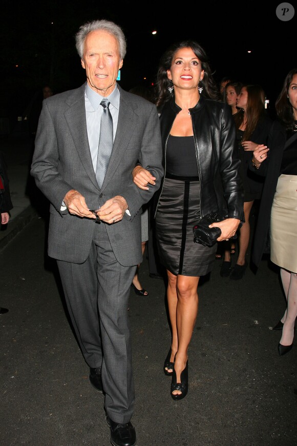 Clint Eastwood et Dina Ruiz lors du 48e New York Film Festival le 10 octobre 2010