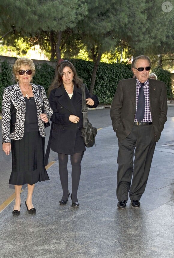 Manolo Escobar avec sa femme Anita Marx et leur fille Vanessa à Madrid le 6 novembre 2010.