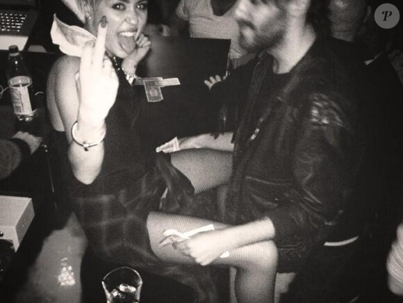 Miley Cyrus a posté une photo encore provoc' sur son compte Twitter, le 23 octobre 2013.