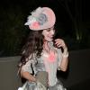 Kelly Brook s'est deguisée en une Marie-Antoinette guillotinée pour une soirée Halloween à Beverly Hills. Le 25 octobre 2013.