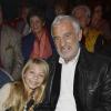 Stella Belmondo et son père Jean-Paul Belmondo lors de la première du spectacle Silvia du cirque Alexis Gruss à Paris le 28 octobre 2013