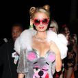  Paris Hilton s'est rendue à toutes les fêtes d'Halloween donnée à Los Angeles le 26 octobre 2013. 