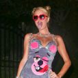 Paris Hilton à la soirée Halloween donnée à la Playboy Mansion, à Los Angeles, le 26 octobre 2013.