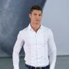 Cristiano Ronaldo, très chic en chemise, jean et baskets Dsquared² célèbre le lancement de CR7, sa marque de sous-vêtements, au Palacio de Cibeles. Madrid, le 31 octobre 2013.