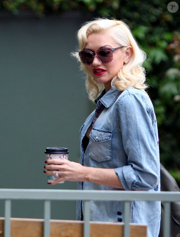 Le même maquillage que Gwen Stefani : on copie son teint lumineux