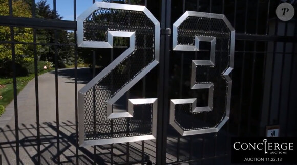 Photo de la sublime maison de Michael Jordan à Chicago mise aux enchères pour 180 000 dollars seulement le 22 novembre 2013.