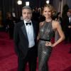 George Clooney et Stacy Keibler lors des Oscars à Los Angeles en 2013.