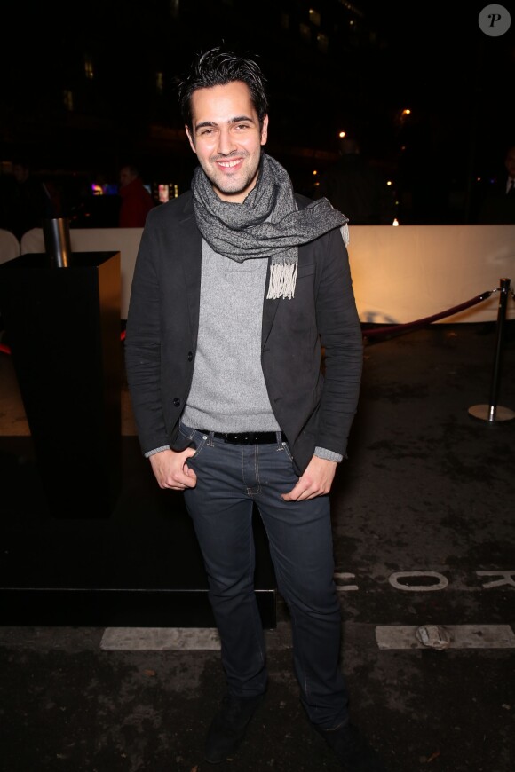 Yoann Fréget, le gagnant de The Voice 2013 aux illuminations de Noël aux Galeries Lafayette à Paris, le 6 Novembre 2013.