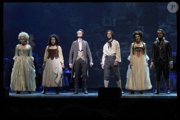 La troupe de "1789, les amants de la Bastille", lors d'une représentation le 19 mars 2012 à Paris