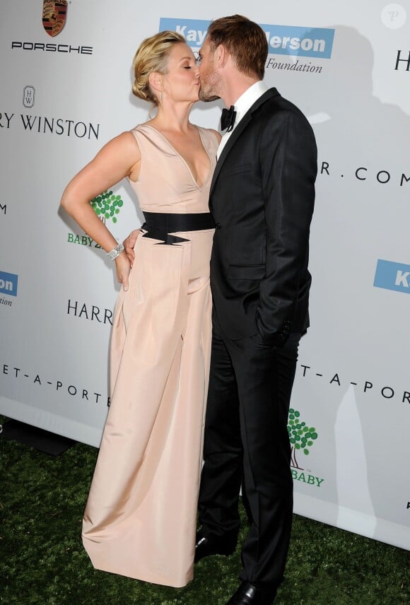 Jessica Capshaw et son mari Christopher Gavigan assistent au gala Baby2Baby à la Book Bindery. Culver City, le 9 novembre 2013.
