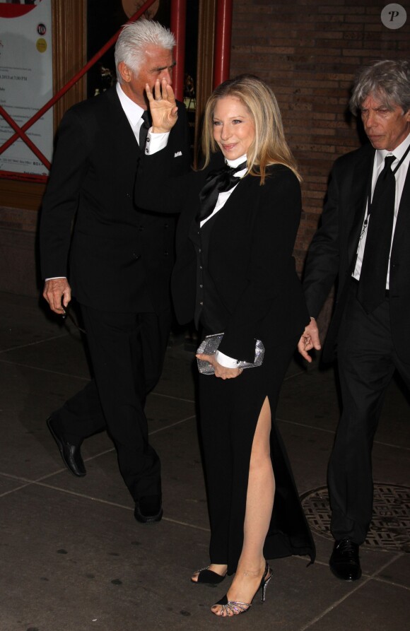 Barbra Streisand et son mari James Brolin à la 23 soirée Glamour Women of the Year, à New York, le 11 novembre 2013