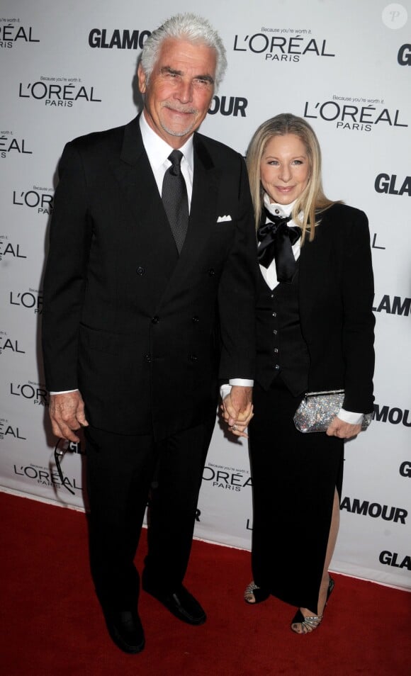 Barbra Streisand et son mari James Brolin à la 23 soirée Glamour Women of the Year, à New York, le 11 novembre 2013