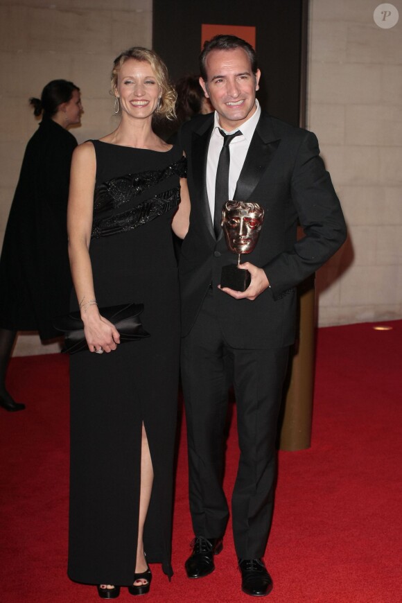 Alexandra Lamy et Jean Dujardin lors de la cérémonie des BAFTA à Londres le 12 février 2012
