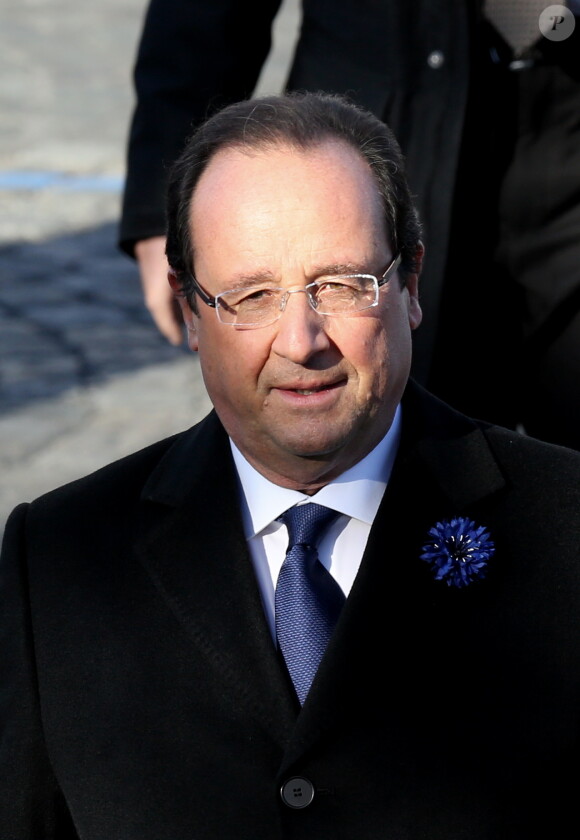 François Hollande - Cérémonie commémorative du 95e anniversaire de l'Armistice du 11 novembre 1918 présidée par le Président de la République François Hollande au pied de l'Arc de Triomphe à Paris, le 11 Novembre 2013.