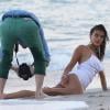 Le mannequin de Victoria's Secret, Nina Agdal, en shooting sur une plage de Miami le 12 novembre 2013.