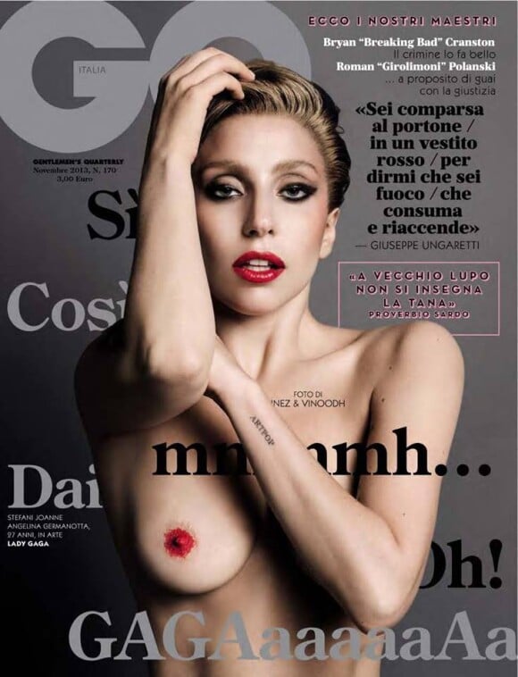 Lady Gaga dévoile un sein en couverture du GQ italien, décembre 2013. Photo extraite du shooting d'Inez et Vinoodh pour V Magazine cet automne.